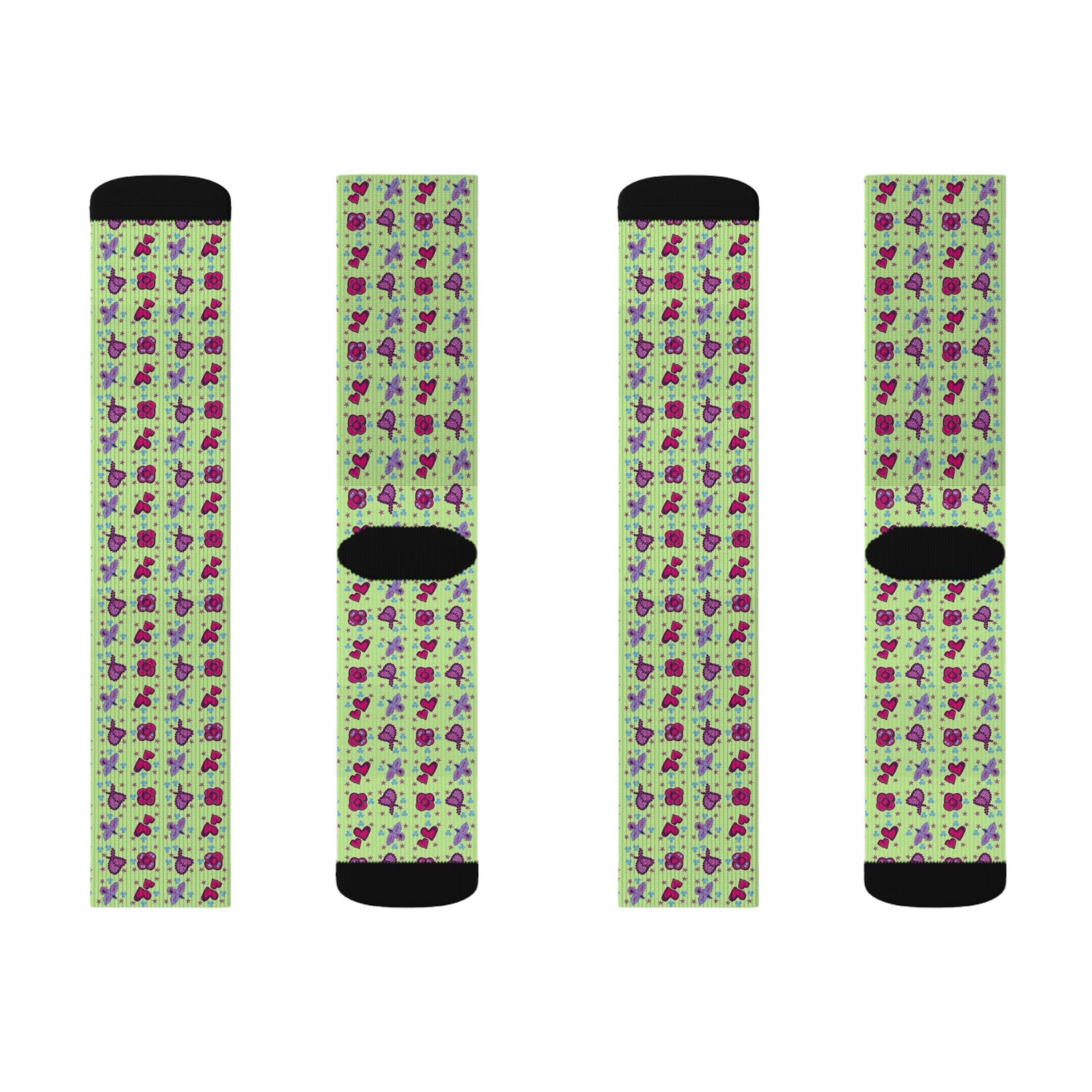 Purple Pink Beaded Flower with Hearts Pattern Socks | Green Crew Socks